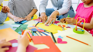 Spielerisch Englisch lernen – Sprachentwicklung fördern